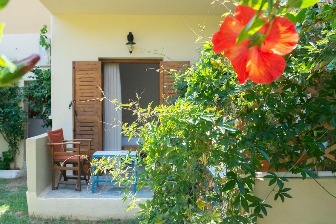 Irtakina Apartment Soúgia Luaran gambar