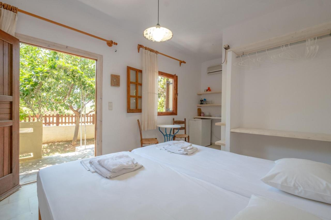 Irtakina Apartment Soúgia Luaran gambar