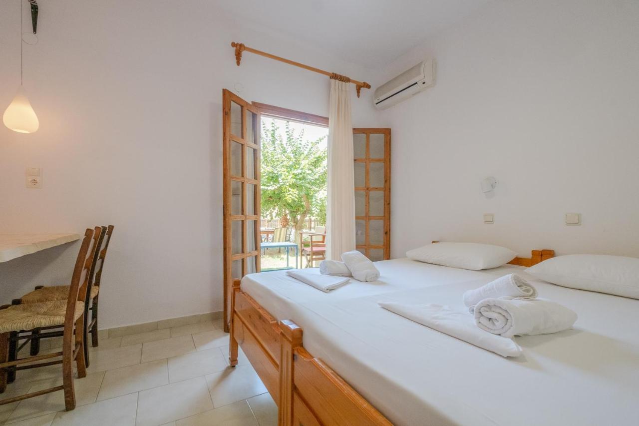 Irtakina Apartment Soúgia Luaran gambar