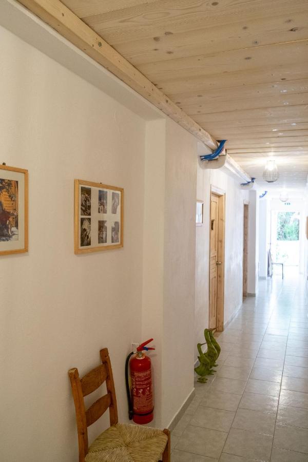 Irtakina Apartment Soúgia Luaran gambar